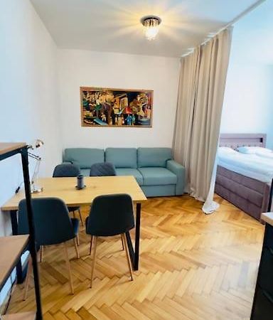 Apartman II Centrum Praha Esterno foto